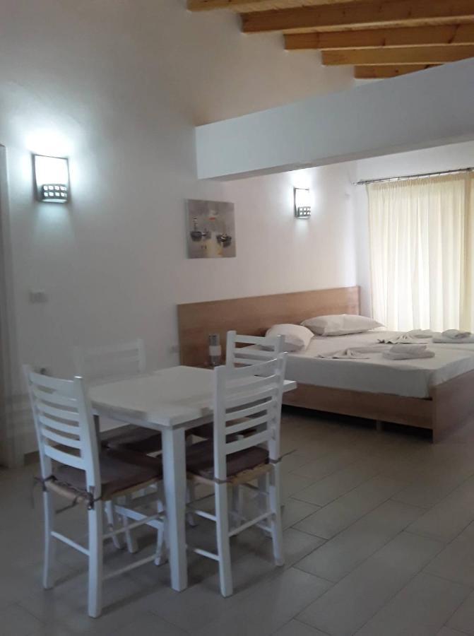 Caldera Vista Apartaments Sarandë Exterior foto