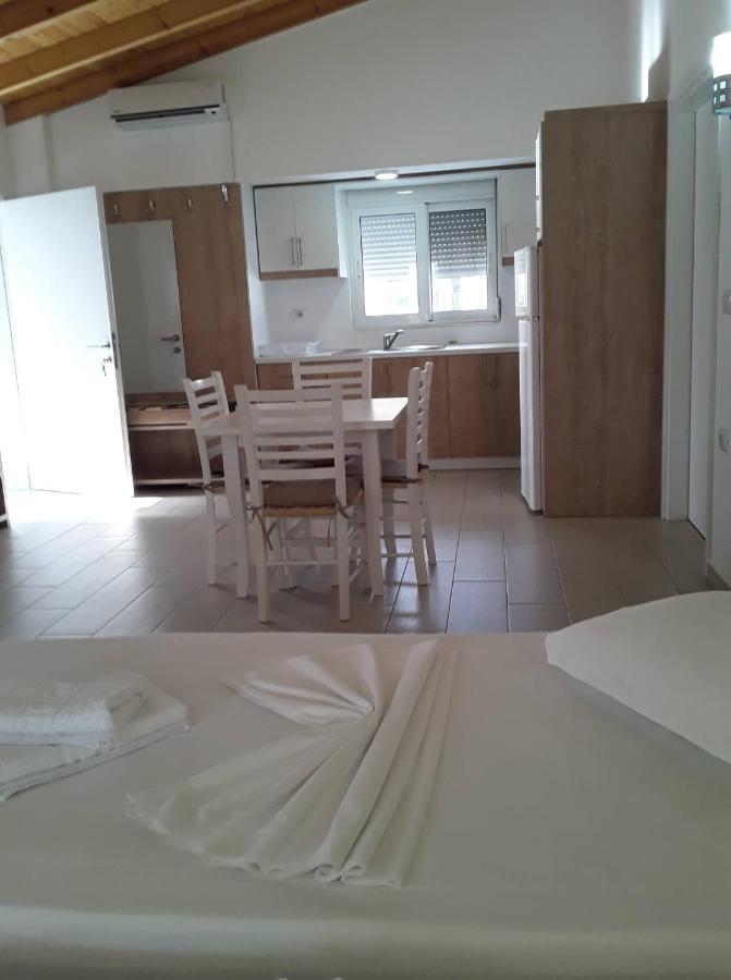 Caldera Vista Apartaments Sarandë Exterior foto